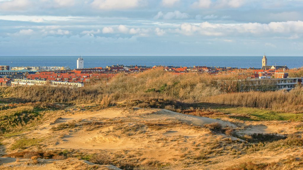 Katwijk aan Zee vnauit de duinen